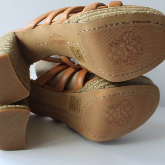 VINCE CAMUTO - Retro-Chic Platform Sandals - VC-Patrest - Picture 11 of 16